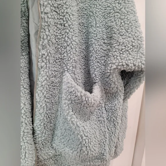 Wild Fable Teddy Sherpa Faux Fur Jacket Blue Haze XS/S Oversized - Picture 6 of 10